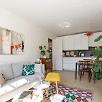 Splendid Bright Apt Near Montmartre